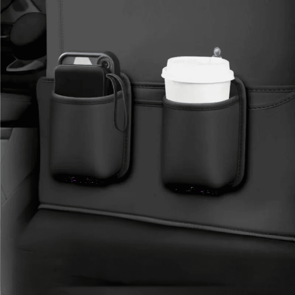 X Organizer na drzwi auta – uchwyt na kubek 
i schowek na drobiazgi. Kompaktowy, estetyczny dodatek do wnętrza samochodu.